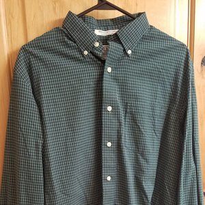 Men's LL Bean Button Down Shirt - Size Medium - Green